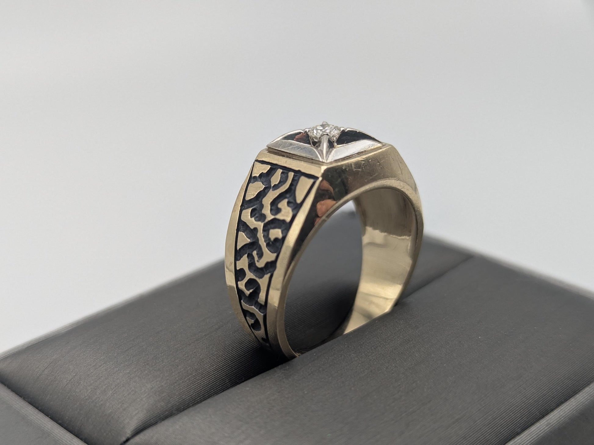 14k HEAVY Two-Tone  Gold 8.3gr Diamond Filigree Solitaire Ring Mens Wedding Ring