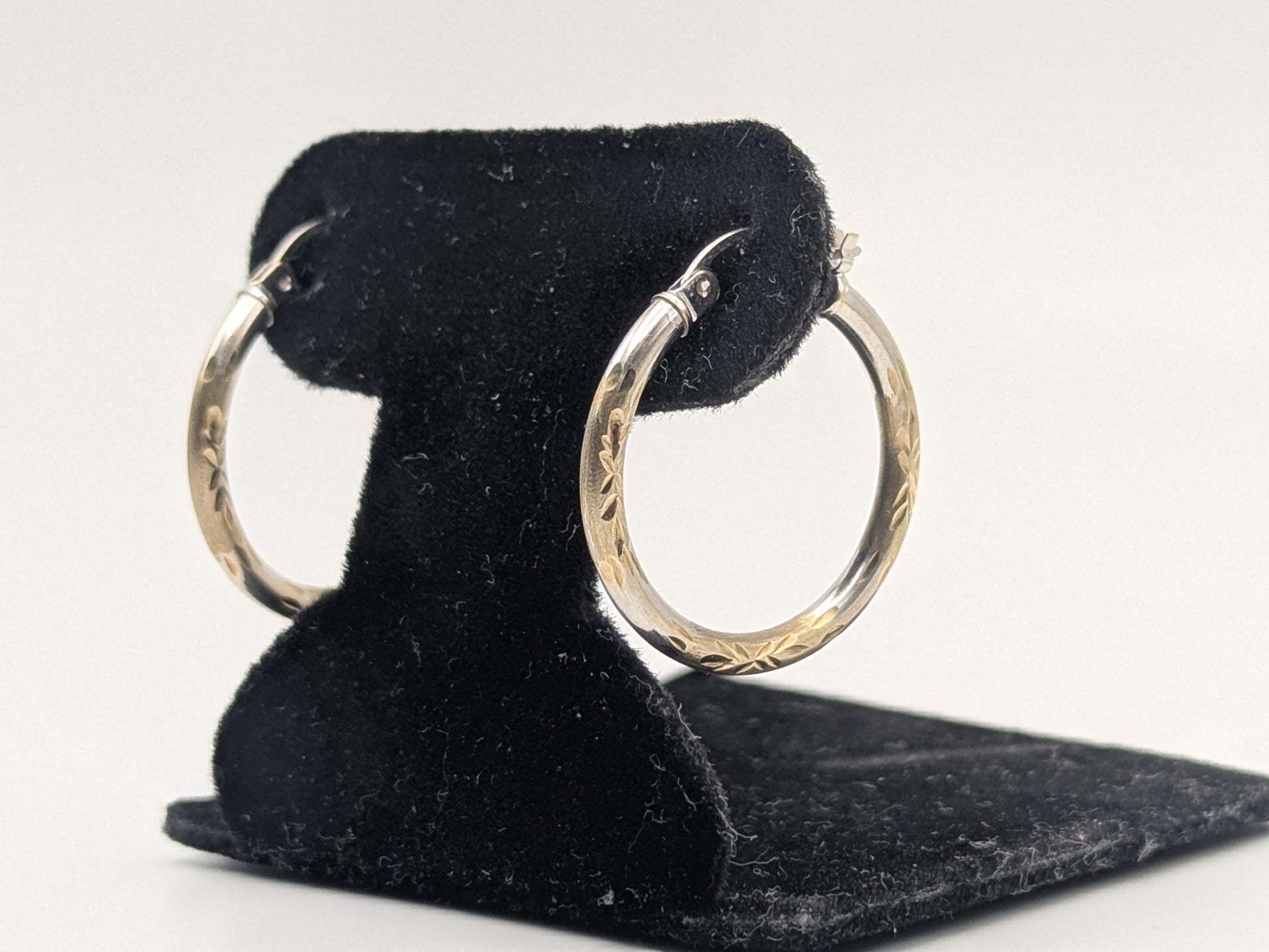 14k Large Vintage Gold Classic Etched Textured Hoop Earrings Gold Hoops Hinged