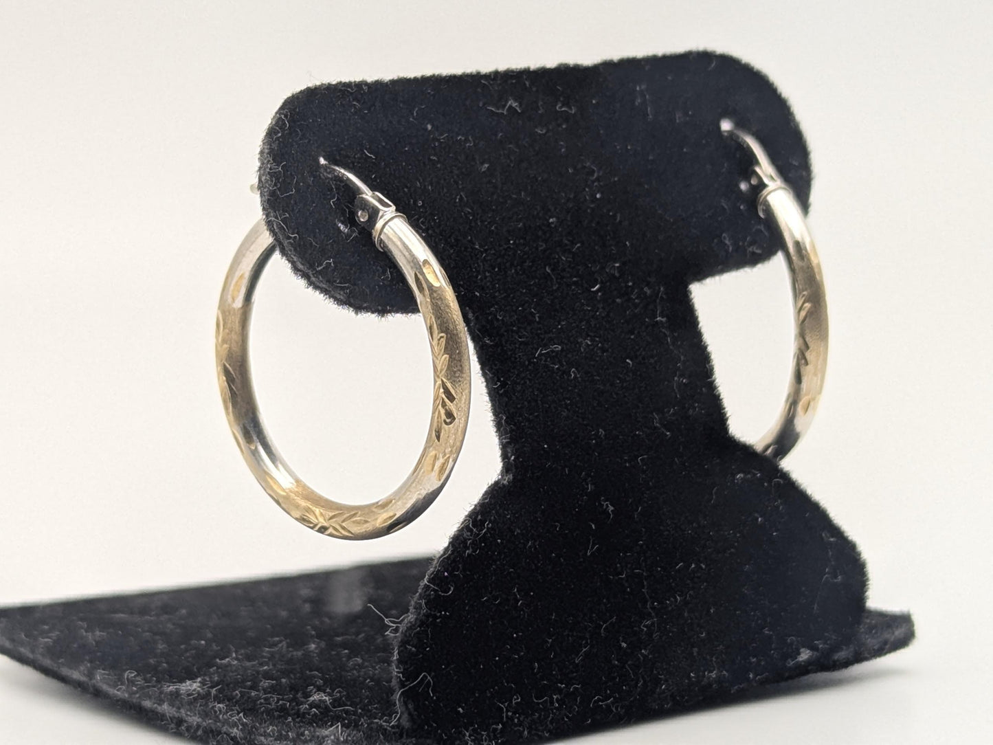 14k Large Vintage Gold Classic Etched Textured Hoop Earrings Gold Hoops Hinged