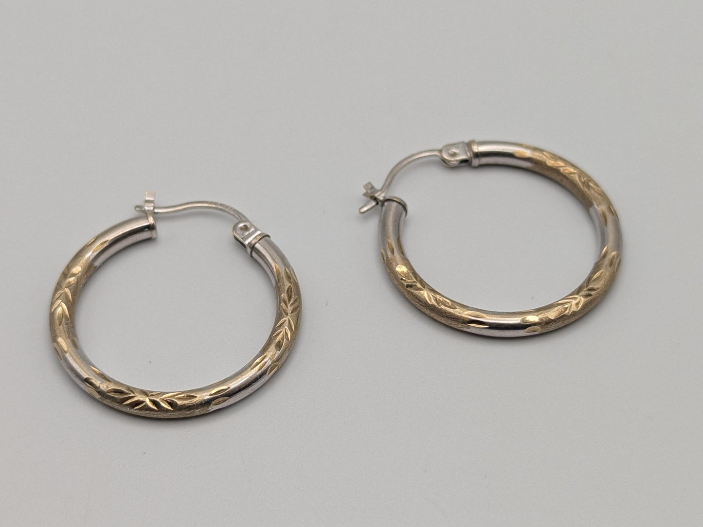 14k Large Vintage Gold Classic Etched Textured Hoop Earrings Gold Hoops Hinged