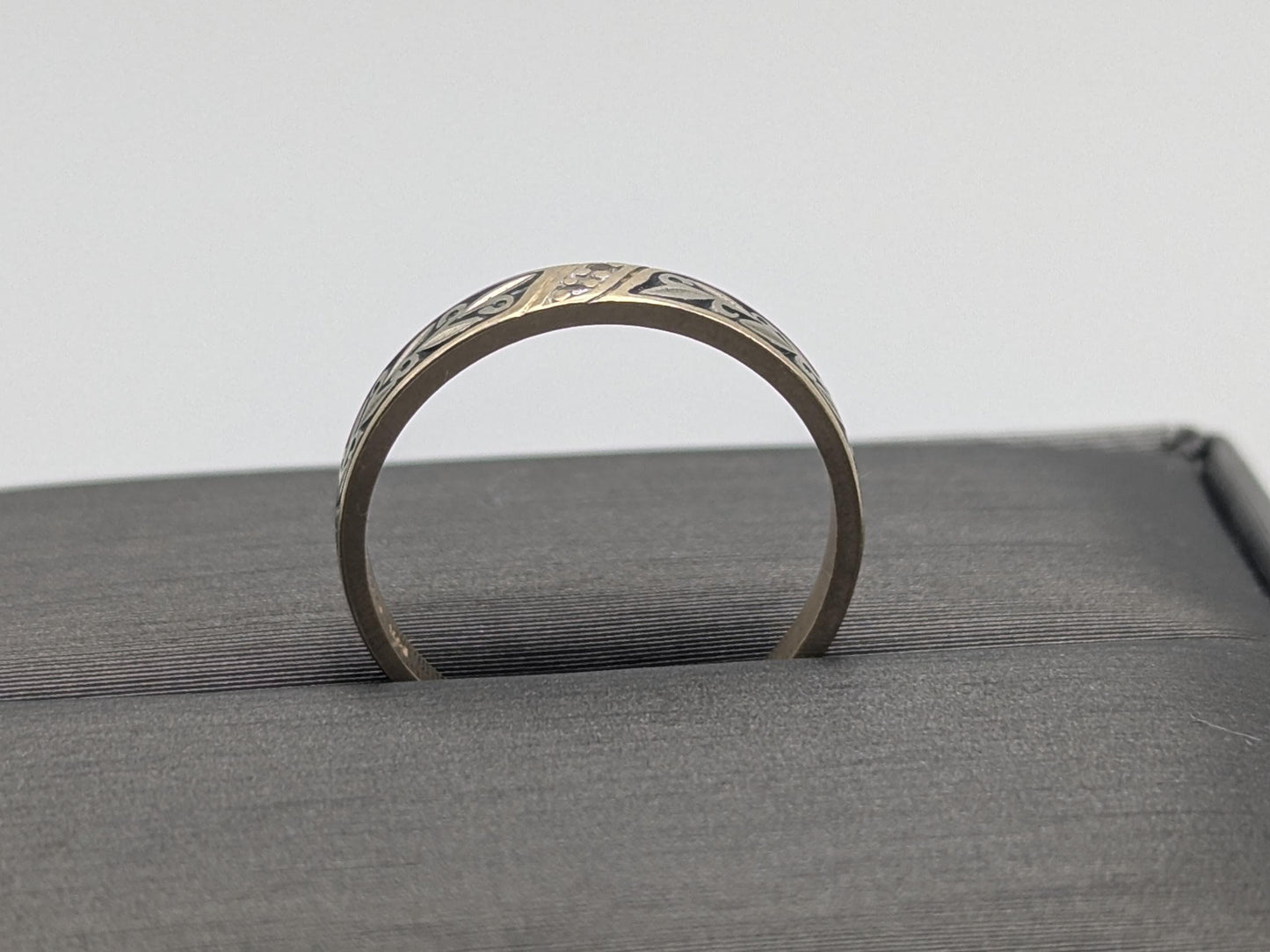 14k Two-Tone  Gold Diamond Engraved Filigree Ring Wedding Ring