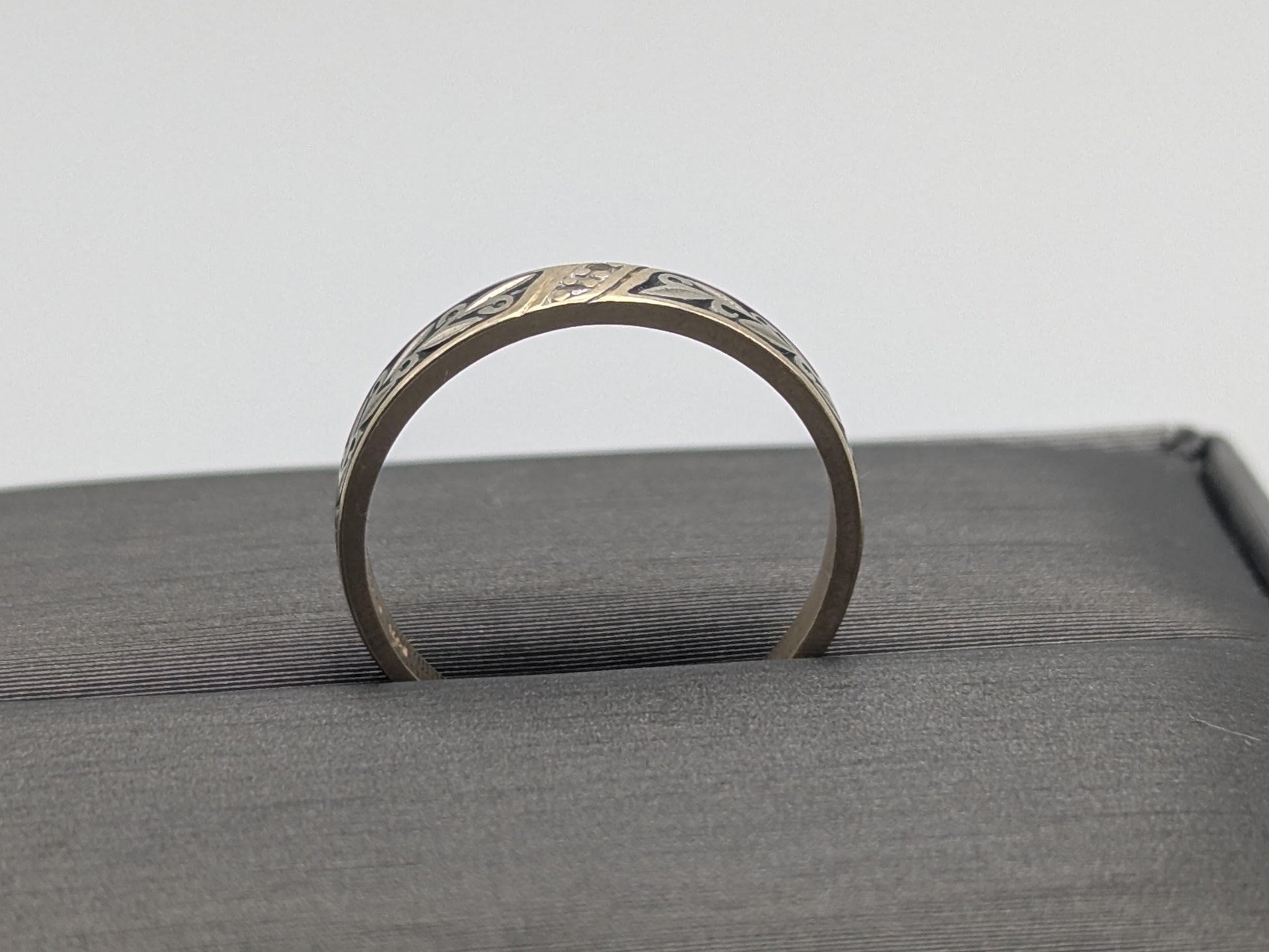 14k Two-Tone  Gold Diamond Engraved Filigree Ring Wedding Ring