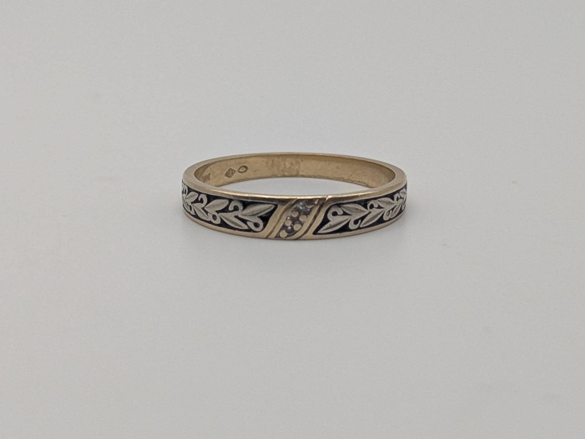14k Two-Tone  Gold Diamond Engraved Filigree Ring Wedding Ring