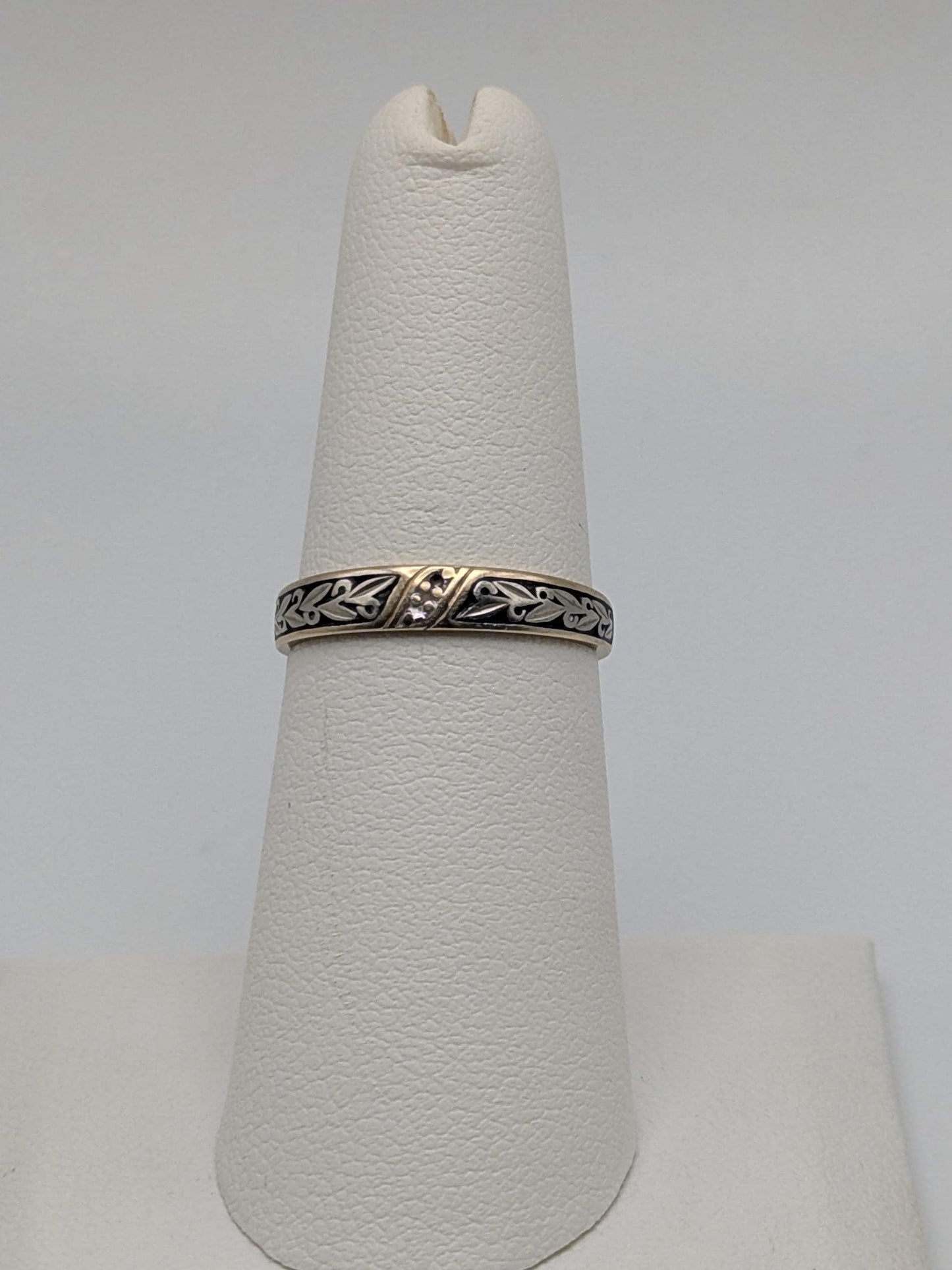 14k Two-Tone  Gold Diamond Engraved Filigree Ring Wedding Ring