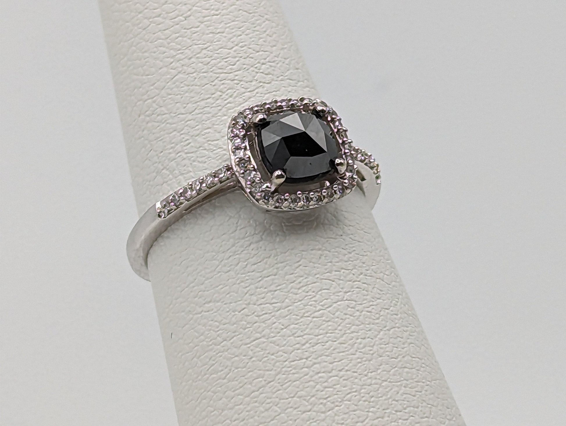 14k White Gold Black Cushion Diamond 1ct Halo Engagement Ring  Diamond White