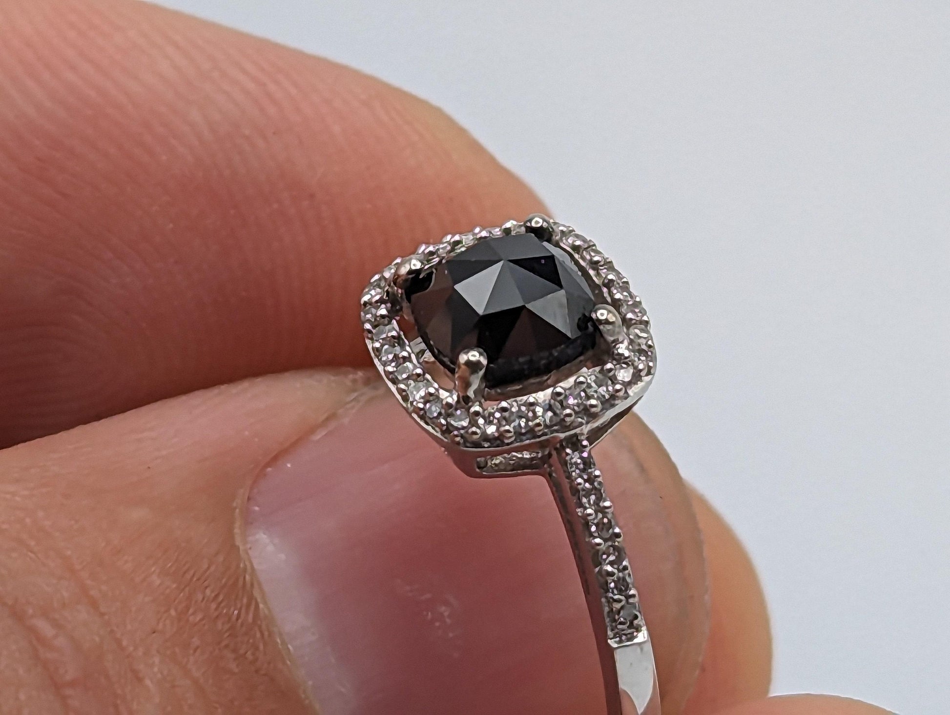 14k White Gold Black Cushion Diamond 1ct Halo Engagement Ring  Diamond White