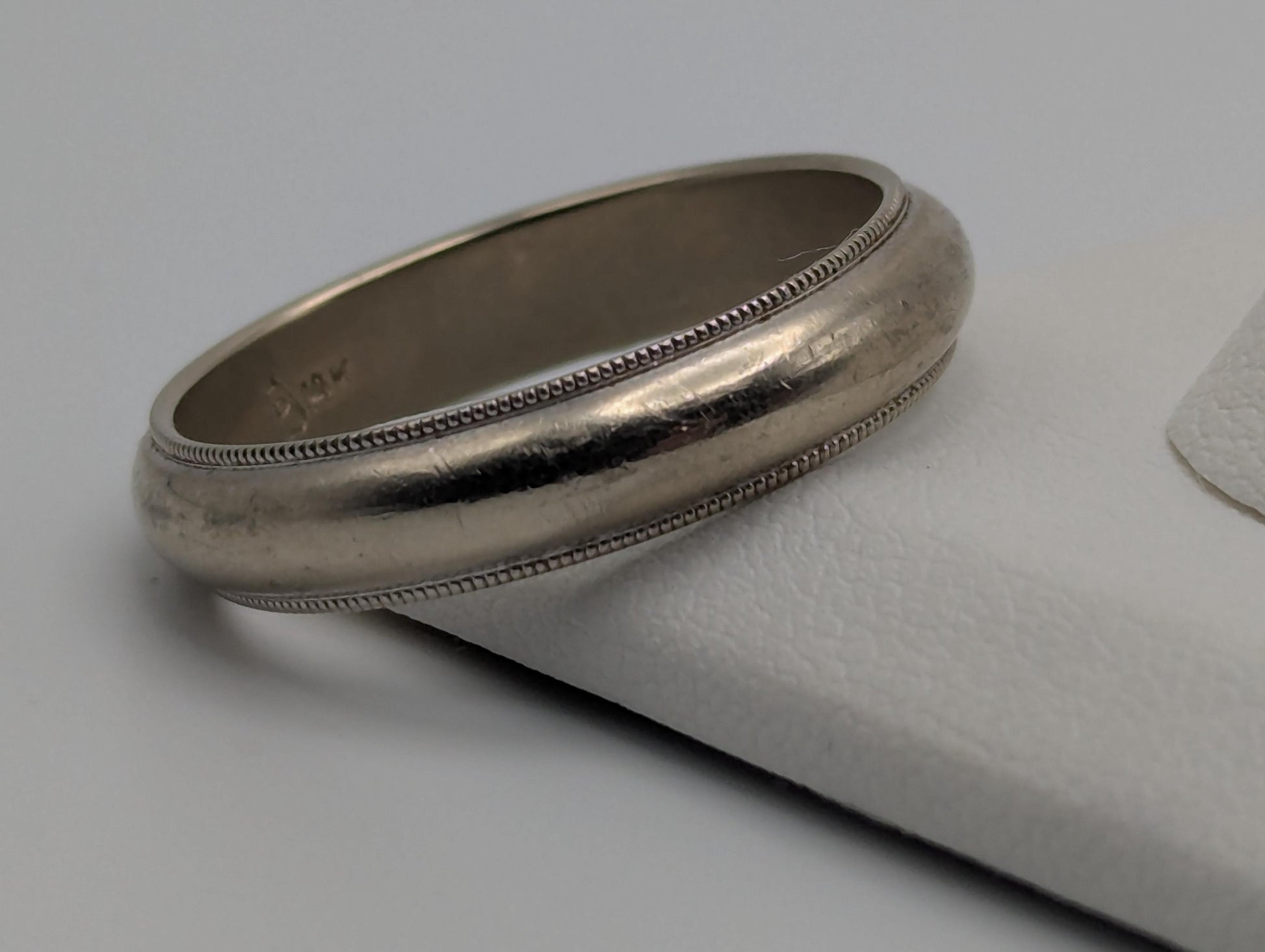 14k White Gold Mens with Milgrain Edge Wedding Band Anniversary Ring Comfort