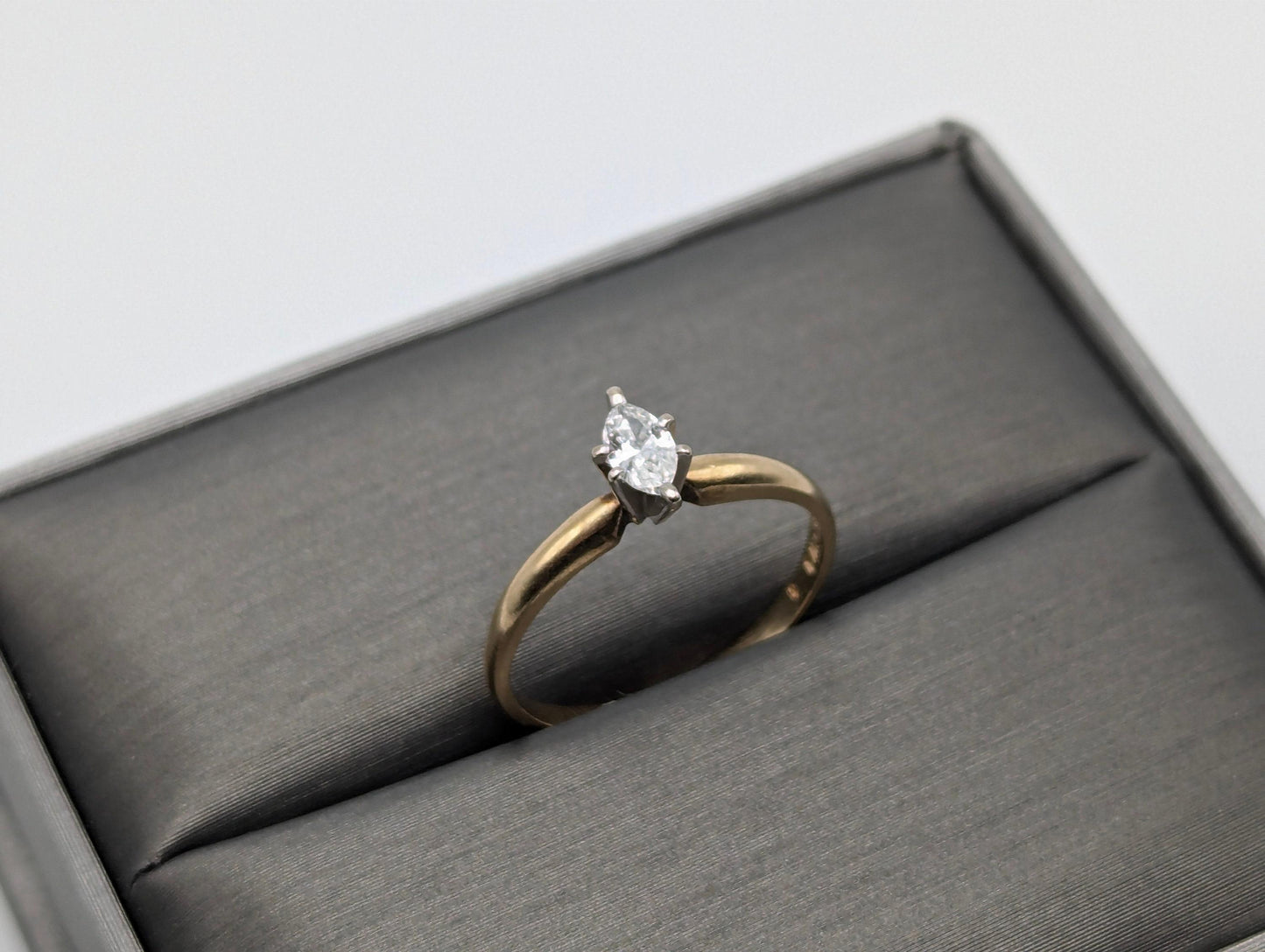 14k Yellow Gold .18ct Diamond Marquise Solitaire Wedding Promise Engagement Ring