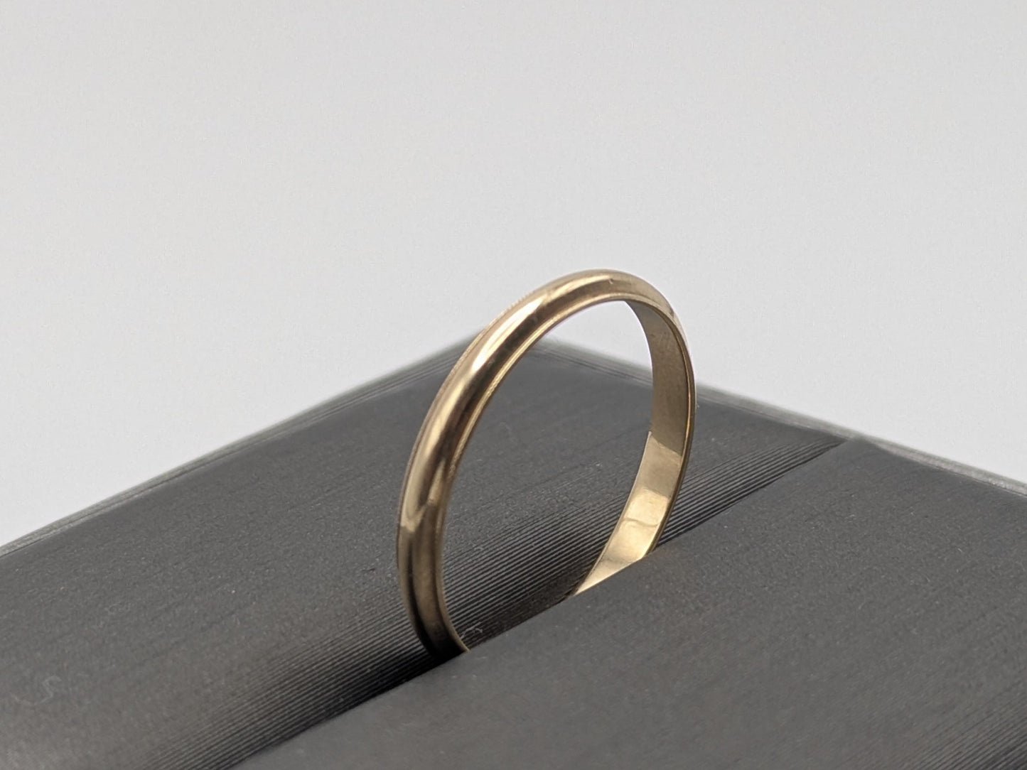 14k Yellow Gold Comfort Fit Miligrain Edge Band Ring