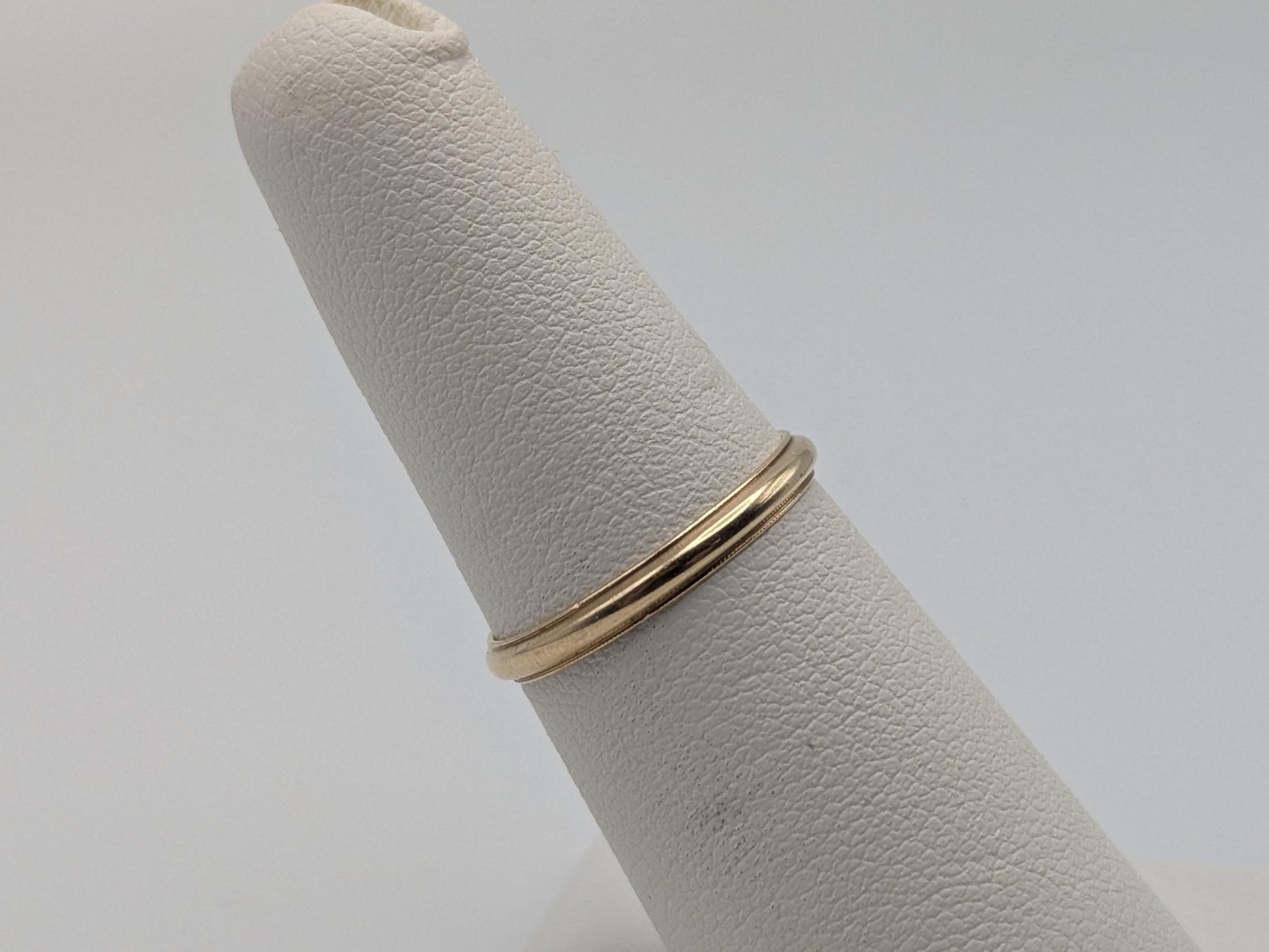 14k Yellow Gold Comfort Fit Miligrain Edge Band Ring