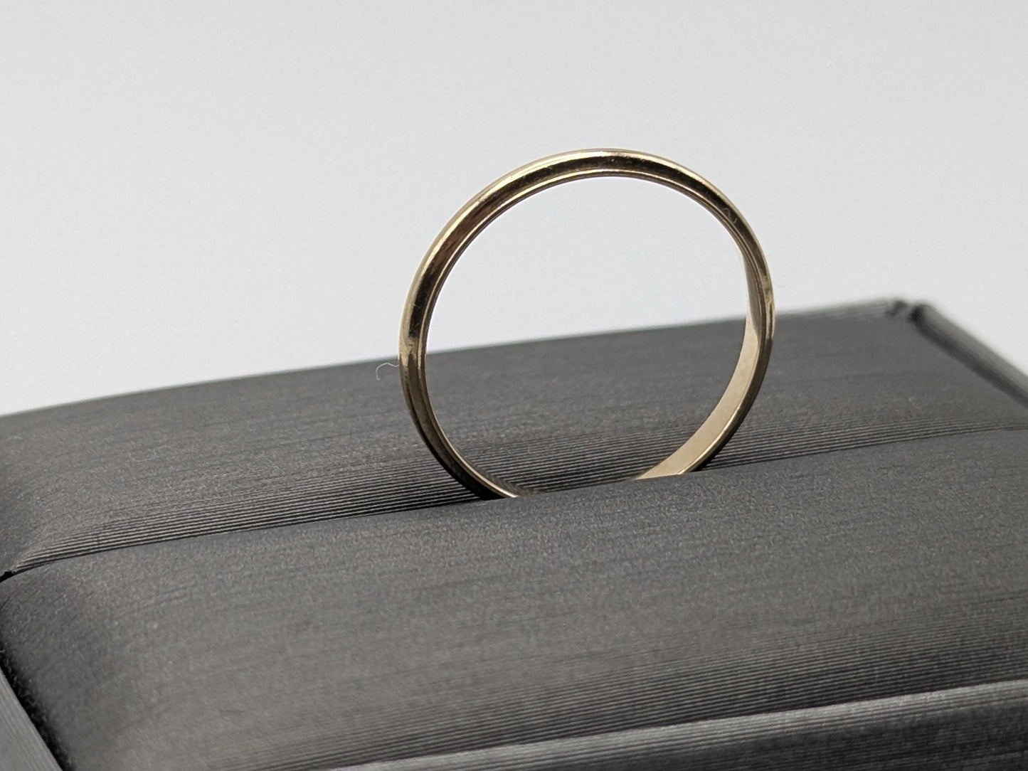 14k Yellow Gold Comfort Fit Miligrain Edge Band Ring