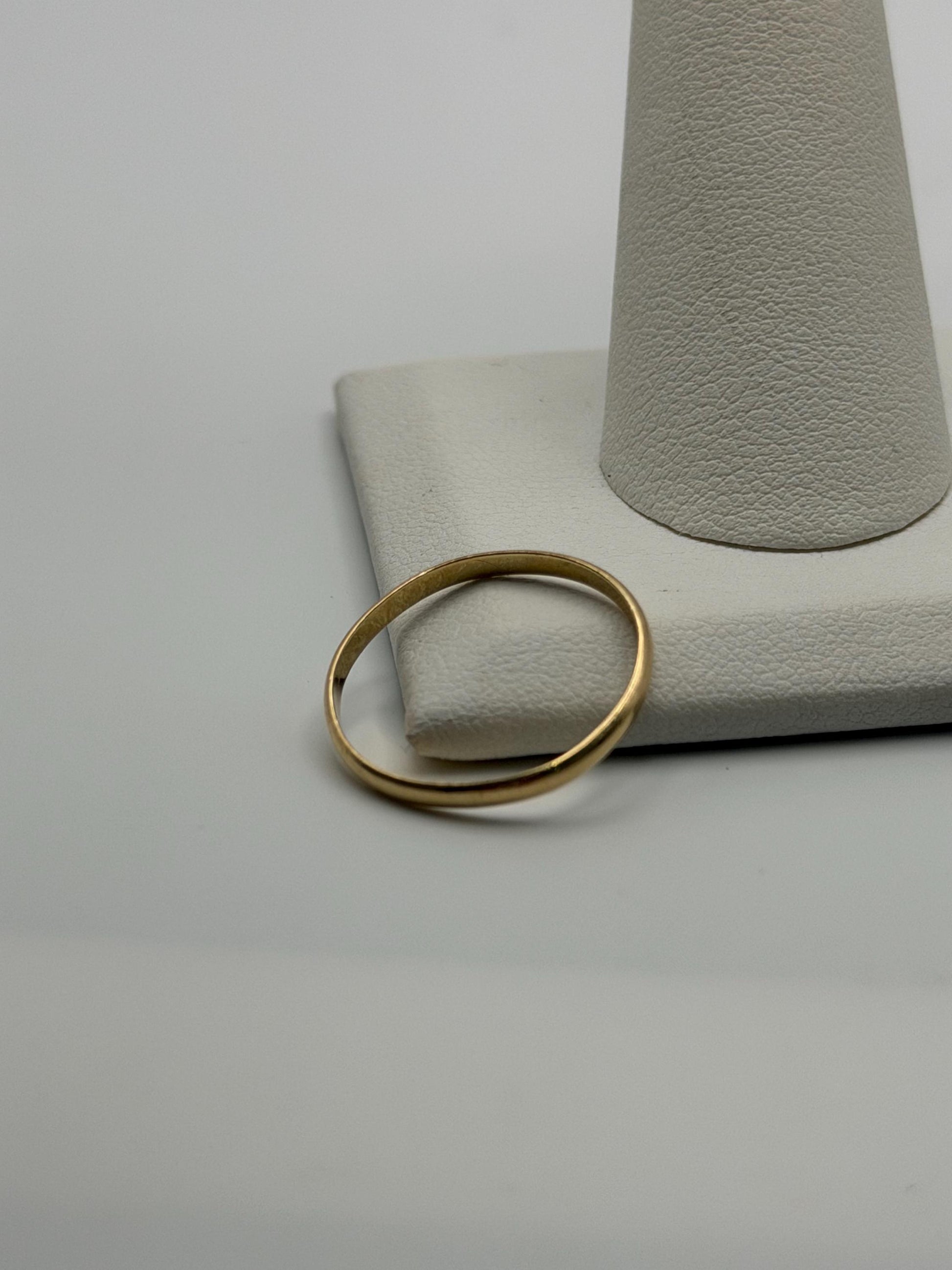 14k Yellow Gold Comfort Fit Wedding Band Anniversary Ring