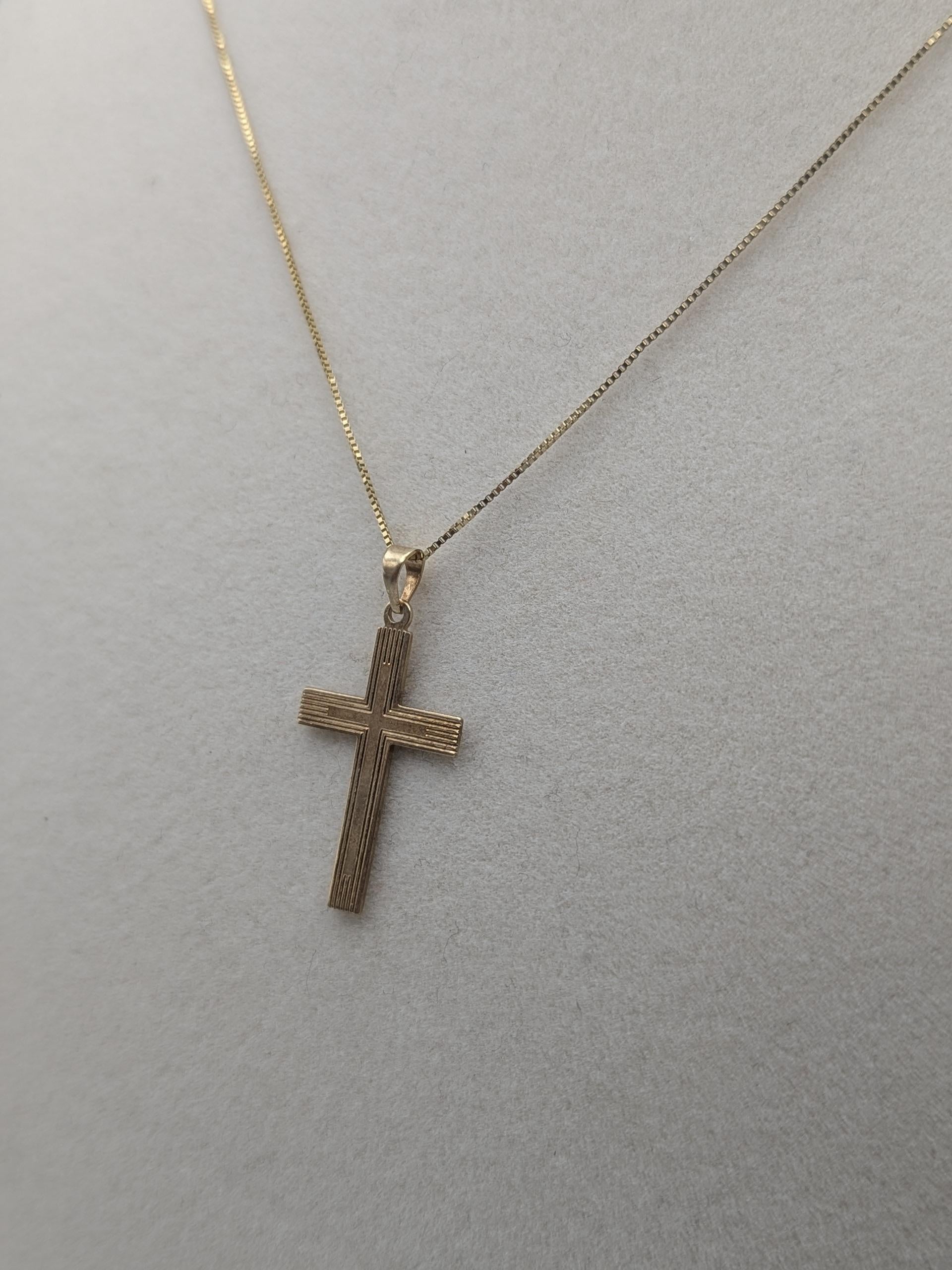 14k Yellow Gold Cross Christian Jesus Pendant Necklace Box Chain 18"