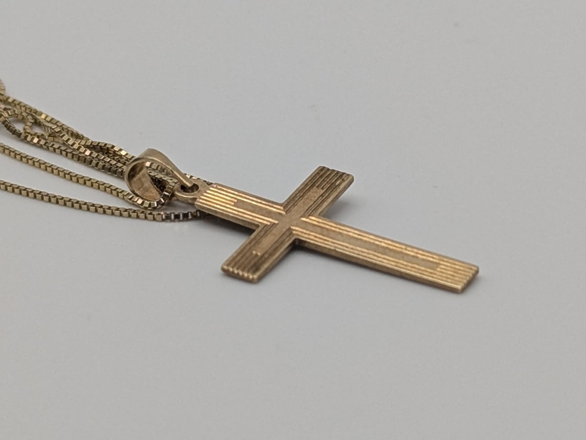 14k Yellow Gold Cross Christian Jesus Pendant Necklace Box Chain 18"