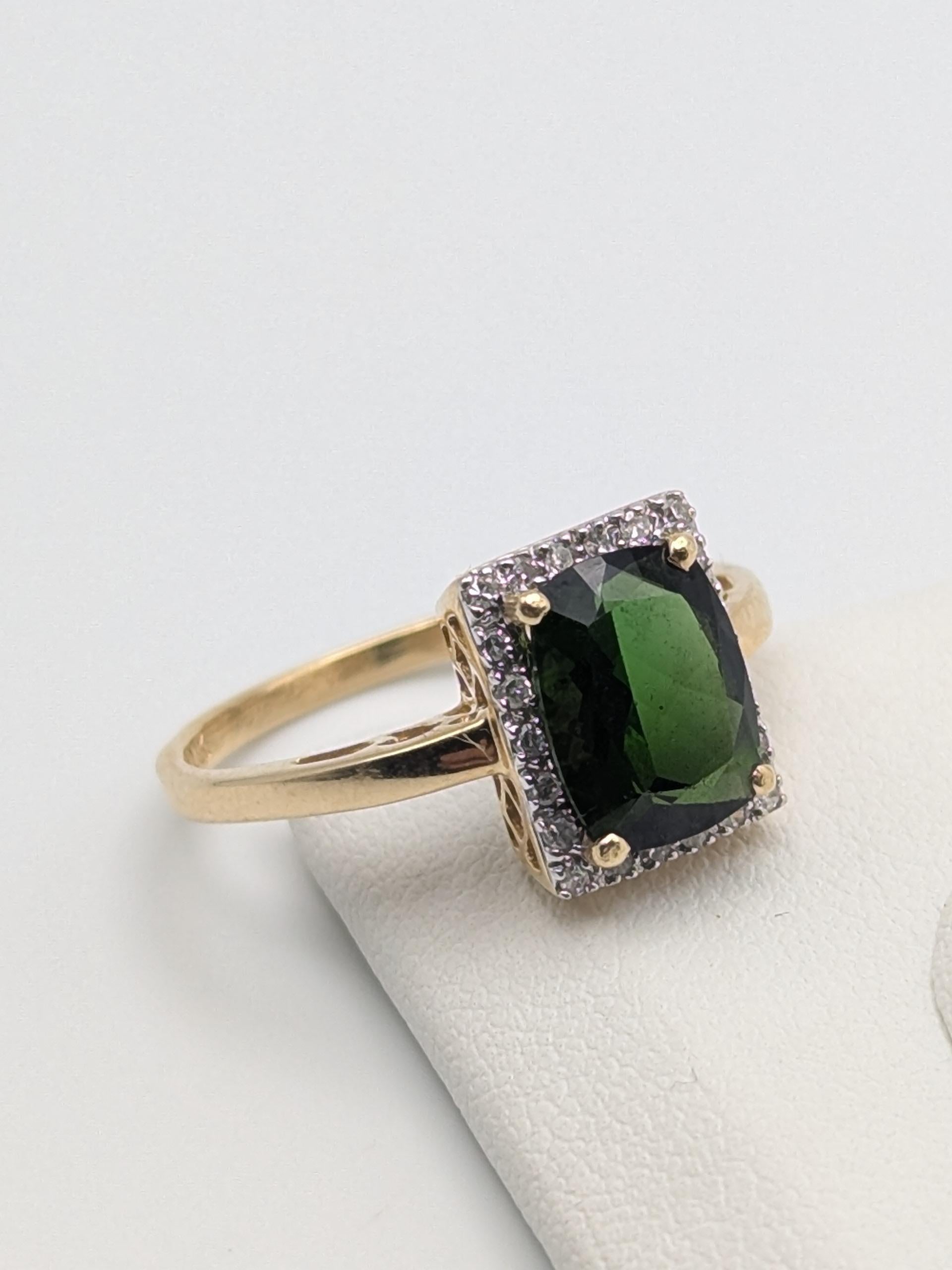 14k Yellow Gold Green Cushion Cut Emerald and Diamond Ring. Cocktail Ring.