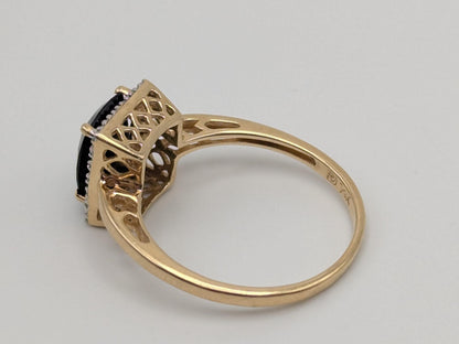 14k Yellow Gold Green Cushion Cut Emerald and Diamond Ring. Cocktail Ring.