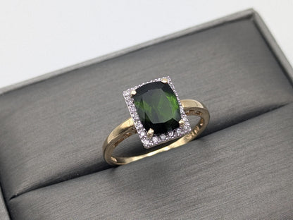 14k Yellow Gold Green Cushion Cut Emerald and Diamond Ring. Cocktail Ring.