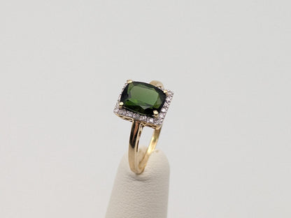 14k Yellow Gold Green Cushion Cut Emerald and Diamond Ring. Cocktail Ring.