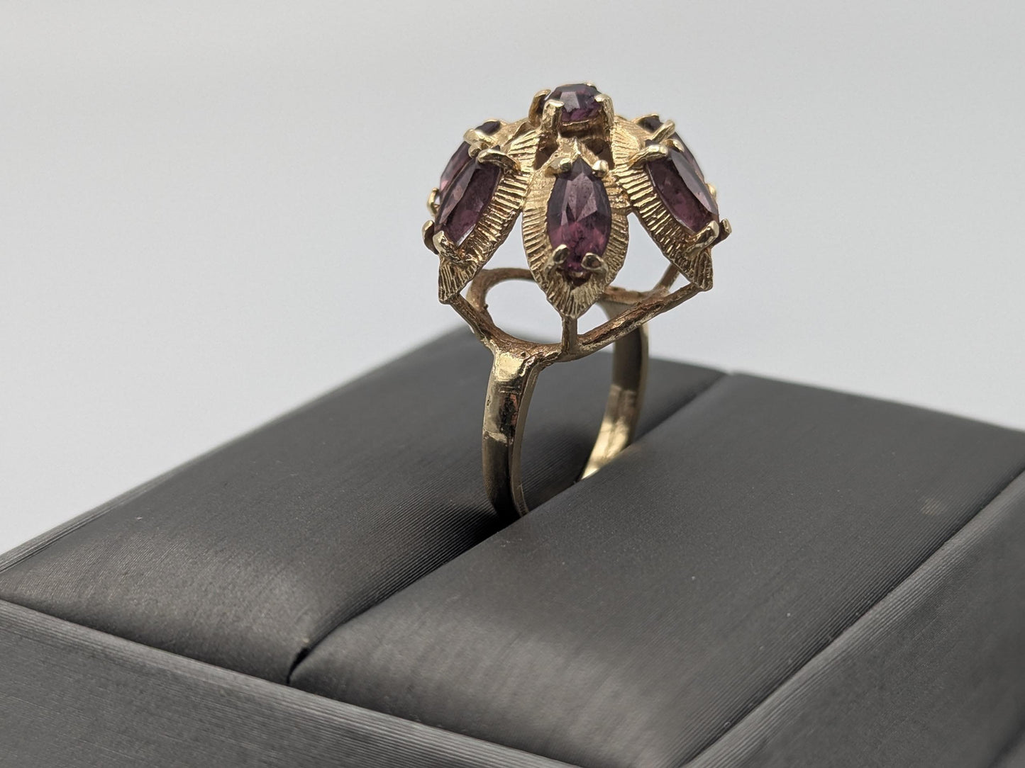 14k Yellow Gold Purple Gemstone Flower Ring Cocktail Statement Band