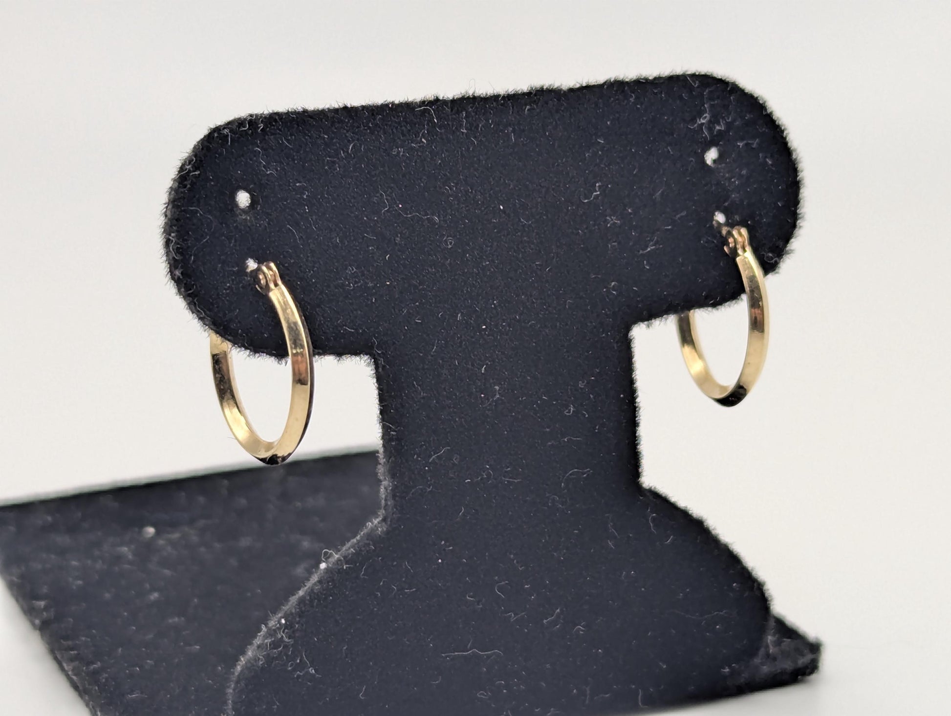 14k Yellow Gold Small Hoop Hammered Round Earrings Dainty Gold Hoops Hinged