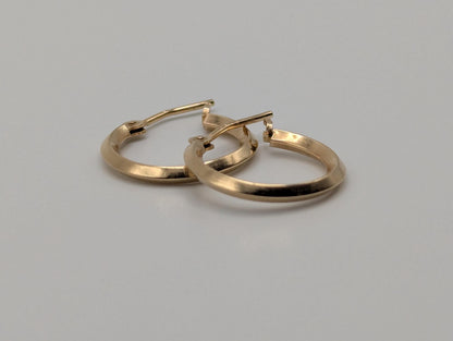 14k Yellow Gold Small Hoop Hammered Round Earrings Dainty Gold Hoops Hinged