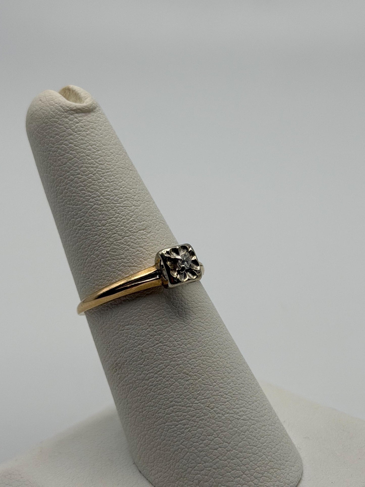 14k Yellow and White Gold Diamond Solitaire Wedding Ring. Engagement Ring