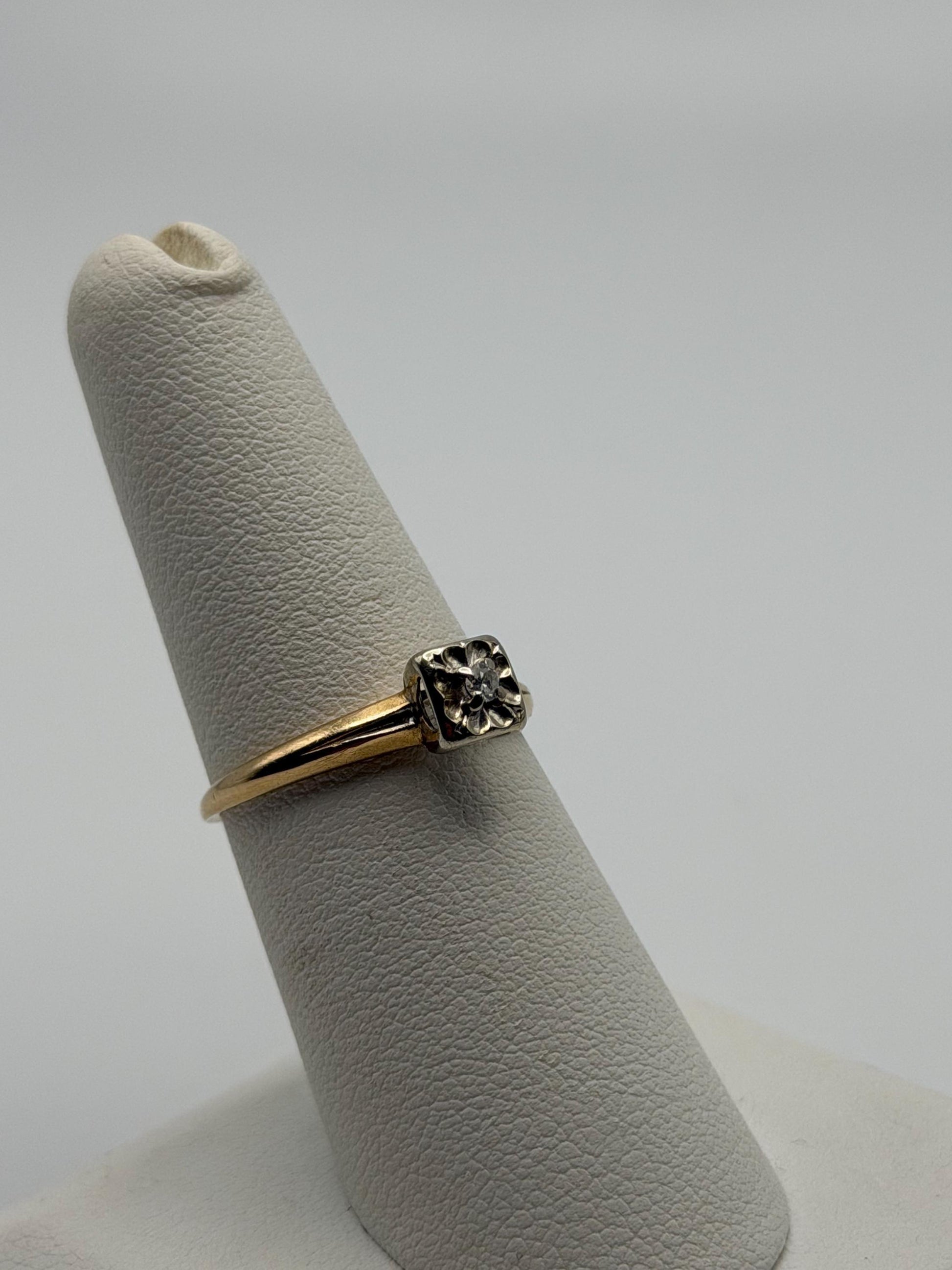 14k Yellow and White Gold Diamond Solitaire Wedding Ring. Engagement Ring