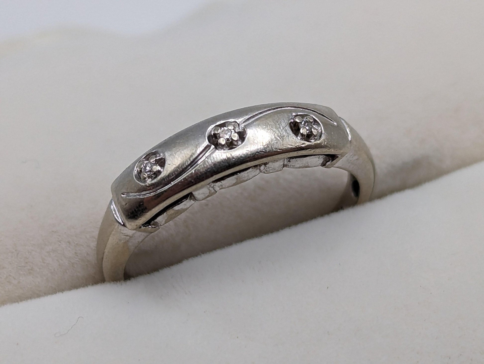 Antique 14k White Gold 3 Diamond Anniversary Band. 14k White Gold Wedding Ring.
