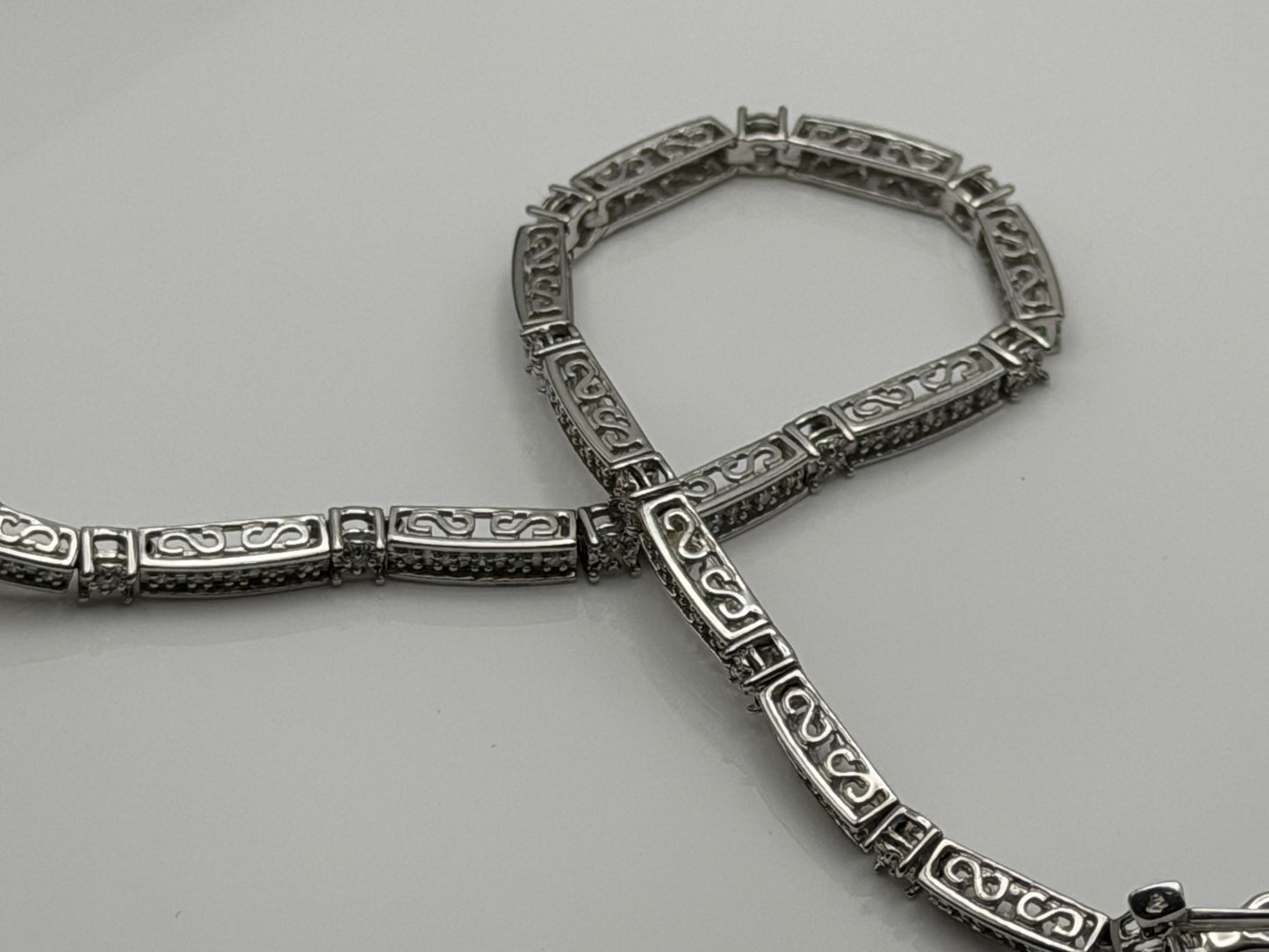 14k Heavy 7.9 gram Diamond Bracelet 7" Tennis Style Solid Gold Bracelet