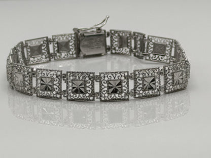 10k Heavy 7.6 gram Solid White Gold Diamond Cut Design Bracelet 7" Chain