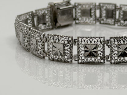 10k Heavy 7.6 gram Solid White Gold Diamond Cut Design Bracelet 7" Chain