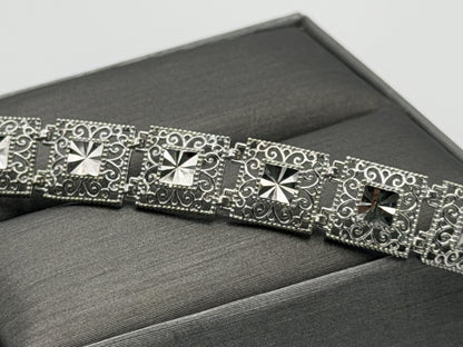 10k Heavy 7.6 gram Solid White Gold Diamond Cut Design Bracelet 7" Chain