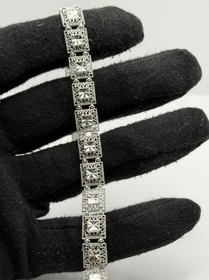 10k Heavy 7.6 gram Solid White Gold Diamond Cut Design Bracelet 7" Chain