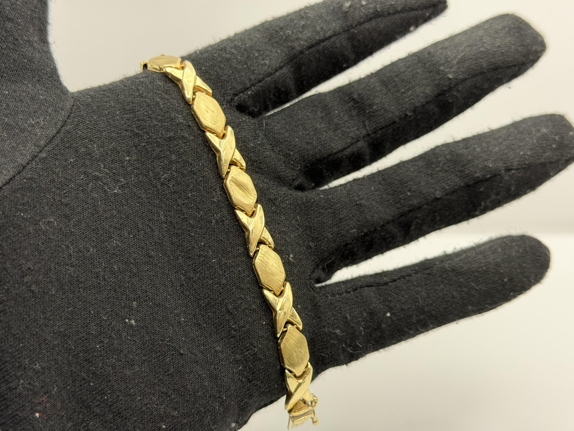 14k XOXO Solid Yellow ITALY Gold Heavy 8.5 gr Tennis Bracelet 8" Love Chain
