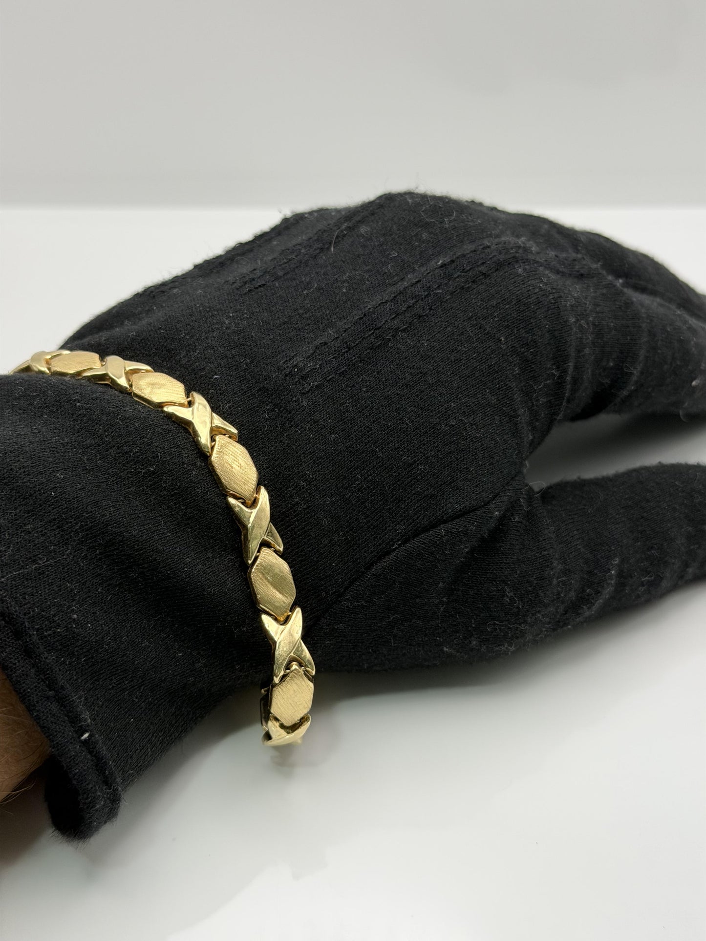 14k XOXO Solid Yellow ITALY Gold Heavy 8.5 gr Tennis Bracelet 8" Love Chain