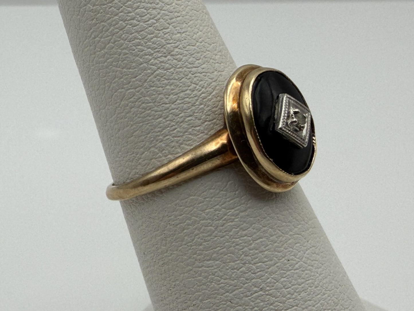 10k Oval Shaped Diamond Onyx Vintage Statement Ring Minimalist Signet Ring
