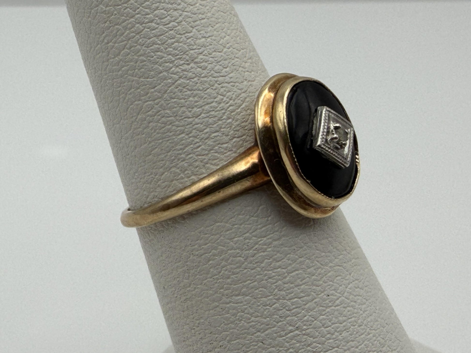 10k Oval Shaped Diamond Onyx Vintage Statement Ring Minimalist Signet Ring