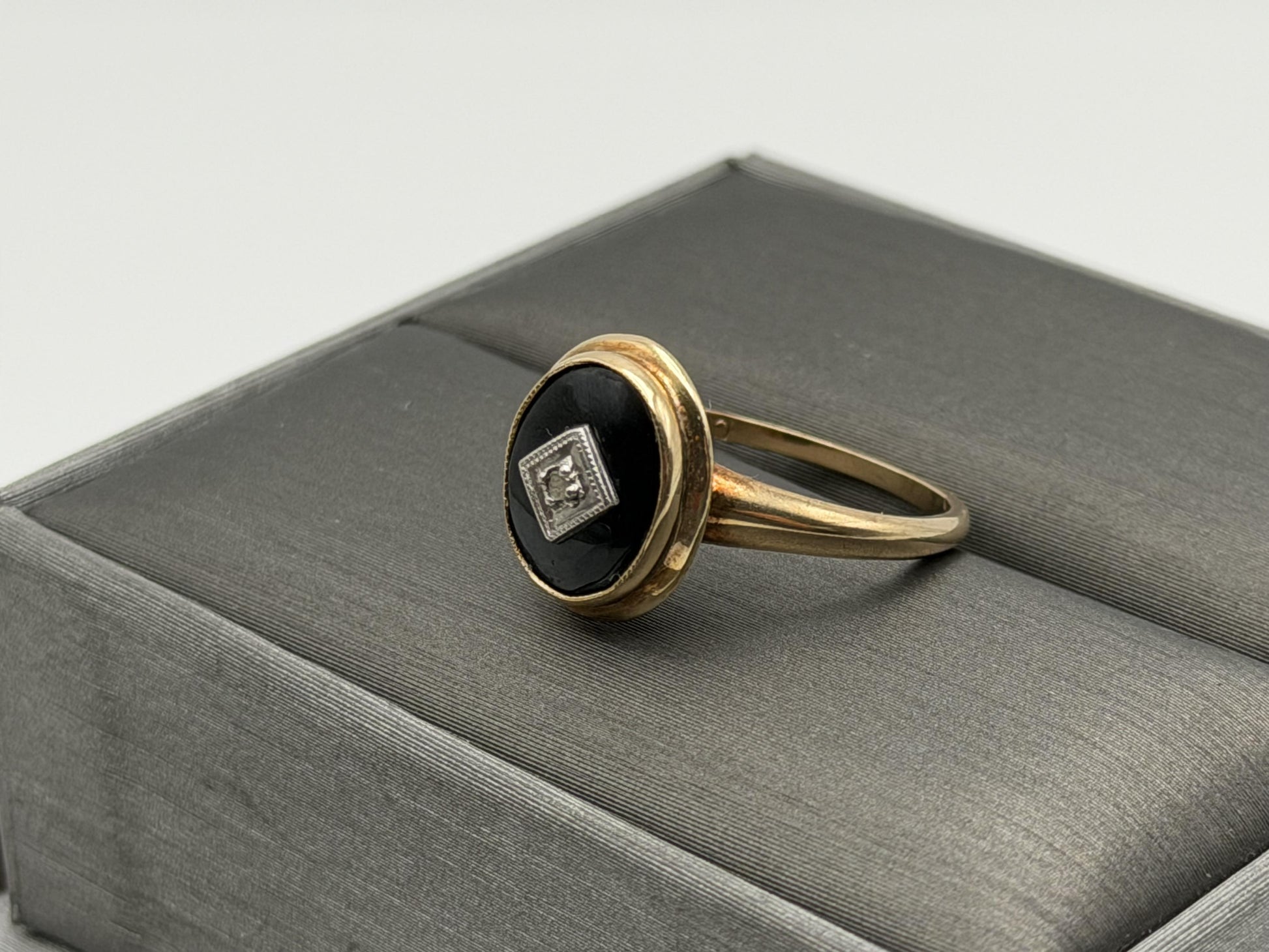 10k Oval Shaped Diamond Onyx Vintage Statement Ring Minimalist Signet Ring