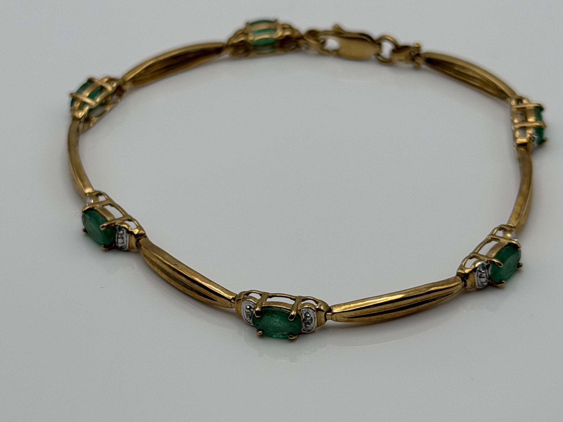 10k Vintage Yellow Gold Emerald & Diamond Tennis Bracelet 7"