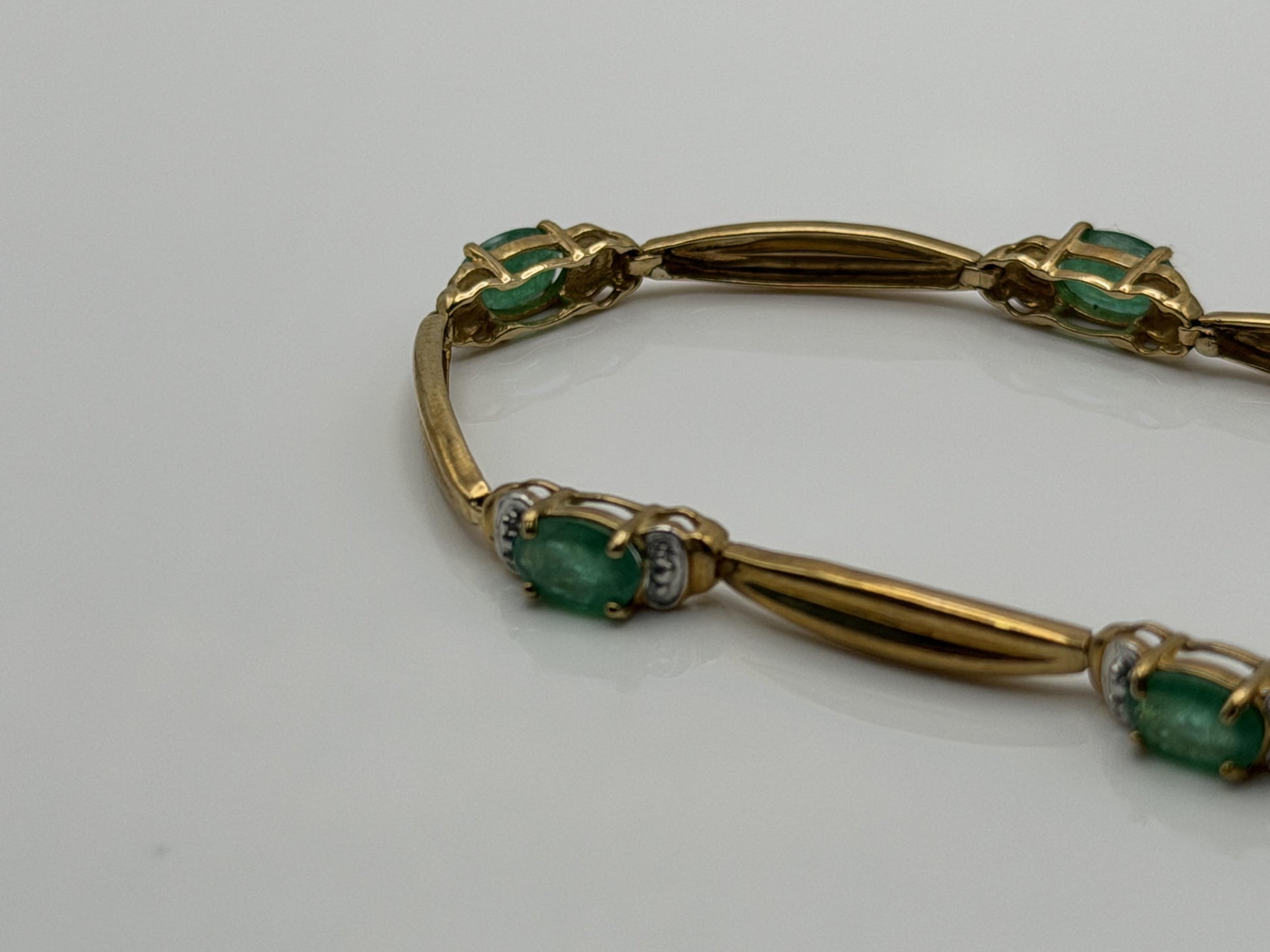 10k Vintage Yellow Gold Emerald & Diamond Tennis Bracelet 7"