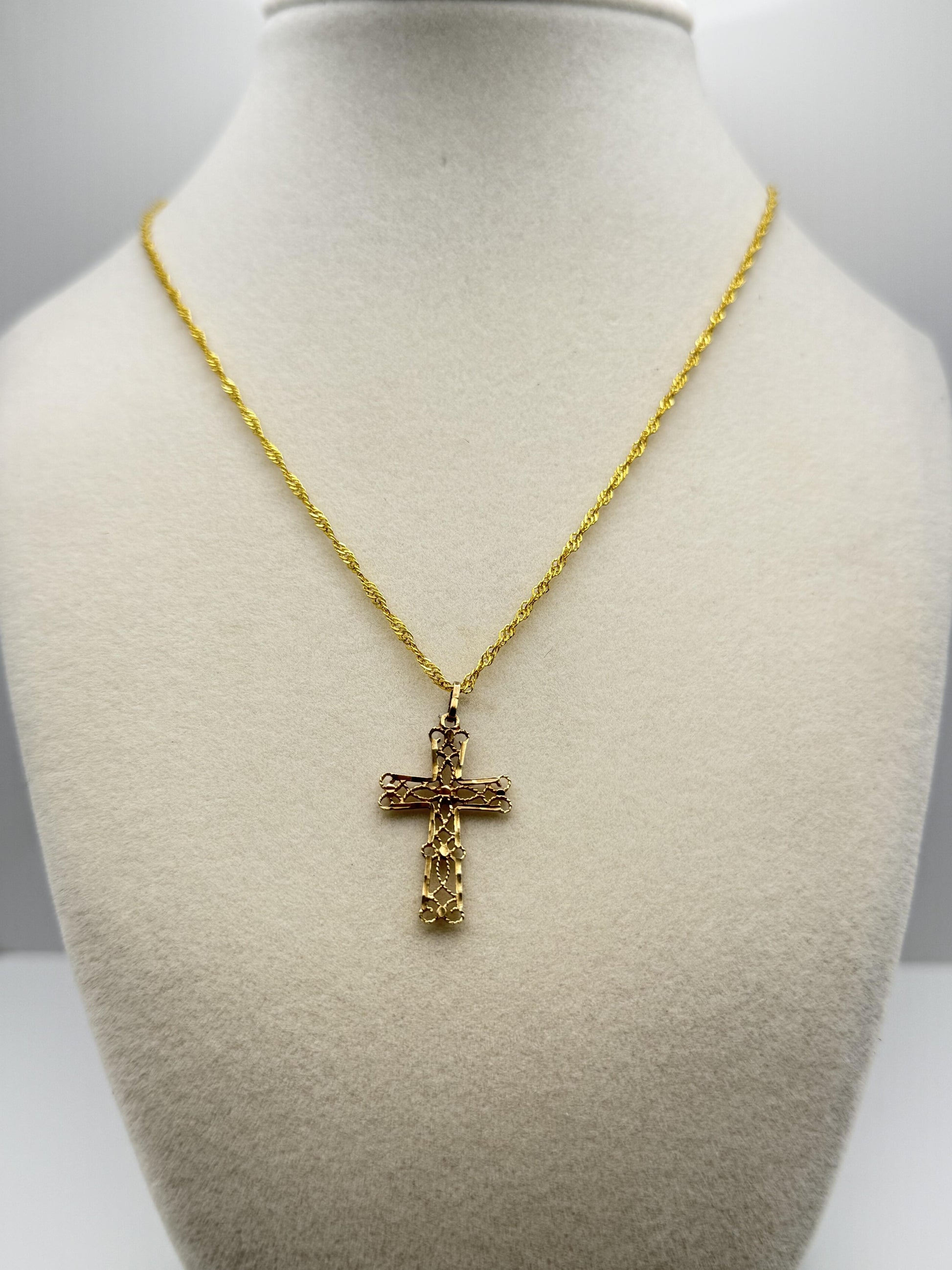 14k Filigree Christian Cross Crucifix Pendant Necklace w Compliment 18kGF Chain