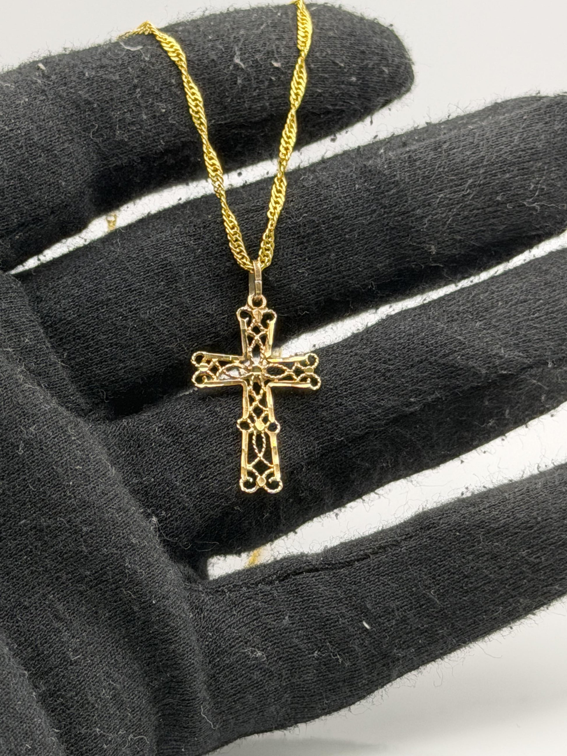 14k Filigree Christian Cross Crucifix Pendant Necklace w Compliment 18kGF Chain