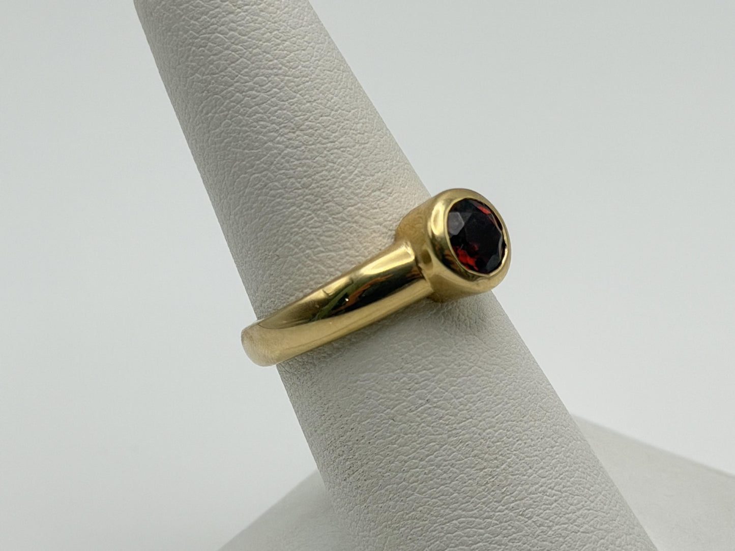 Heavy 14k Yellow 6gr Gold 1ct Red Garnet Solitaire Statement Ring Vintage Style