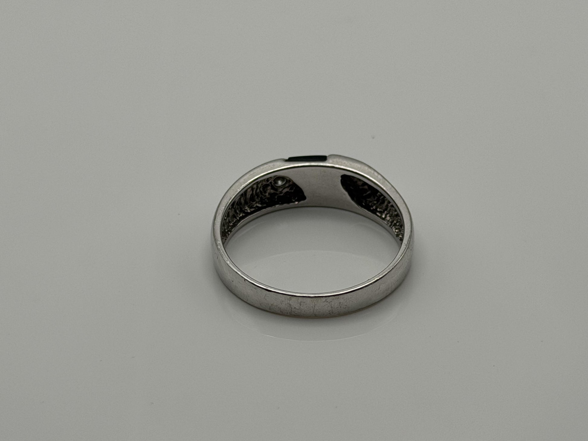 10k White Gold Mens Onyx Ring. Anniversary Band. Wedding Ring.