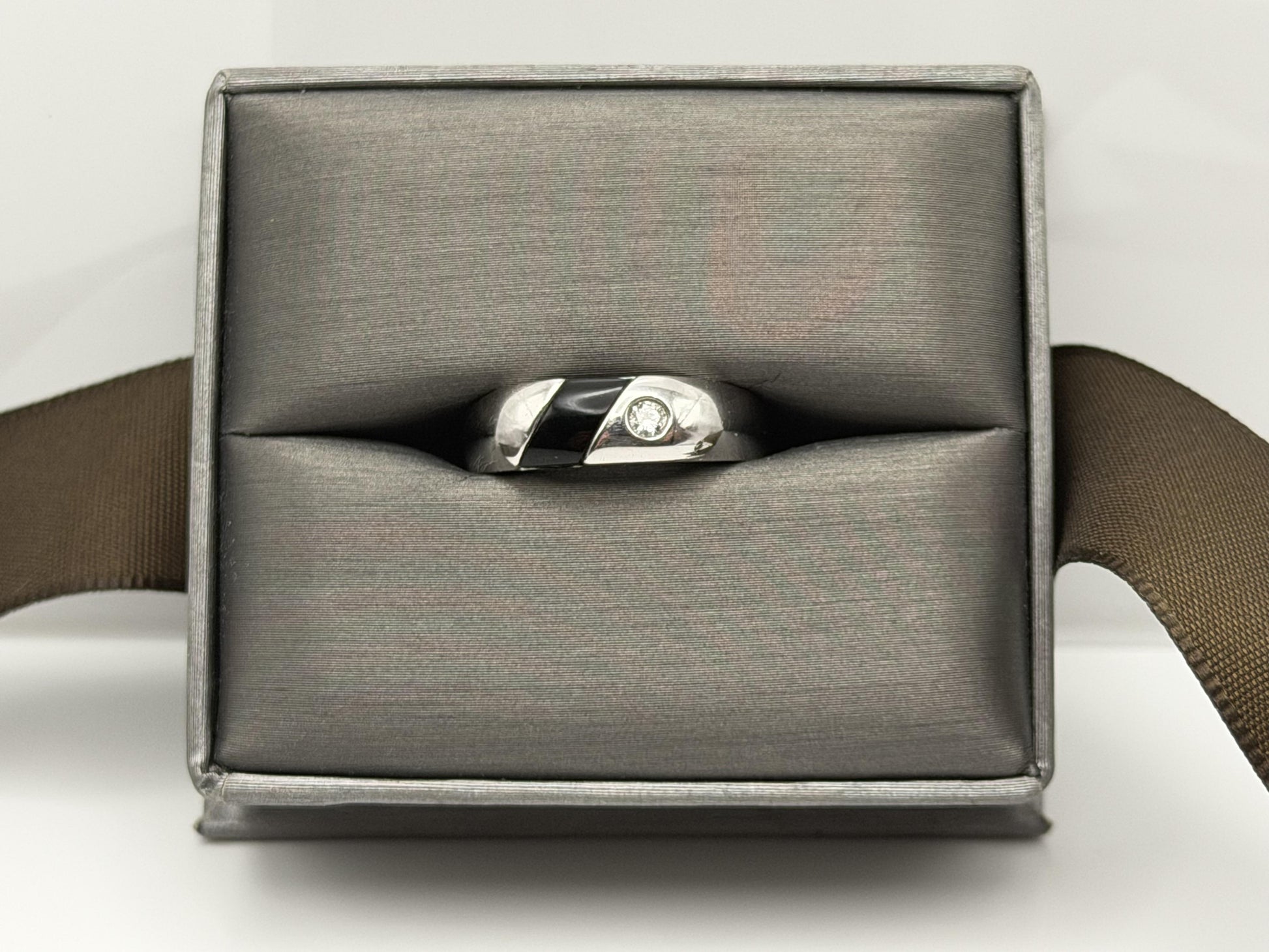 10k White Gold Mens Onyx Ring. Anniversary Band. Wedding Ring.