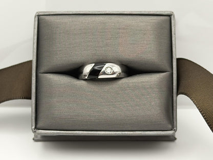 10k White Gold Mens Onyx Ring. Anniversary Band. Wedding Ring.