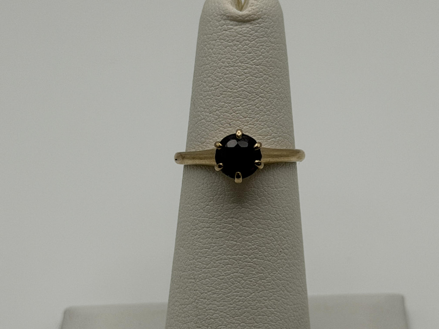 10k Yellow Gold Amethyst Cathedral Setting Solitaire Ring.