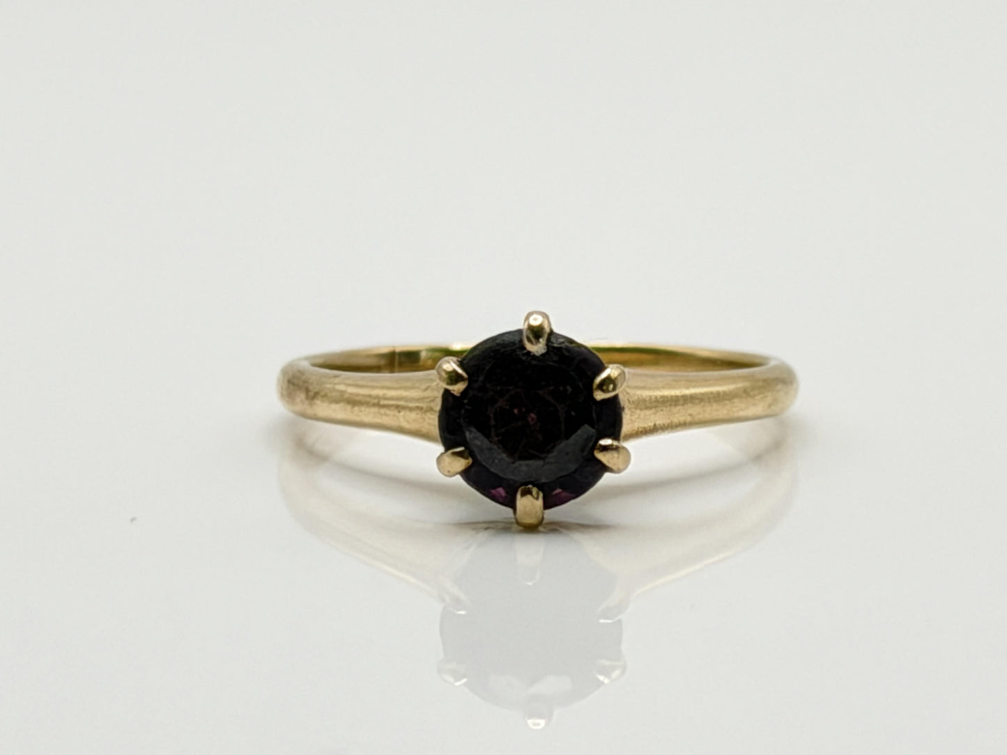 10k Yellow Gold Amethyst Cathedral Setting Solitaire Ring.