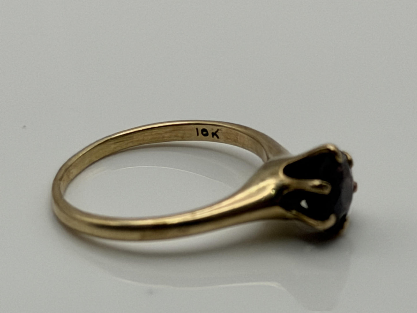 10k Yellow Gold Amethyst Cathedral Setting Solitaire Ring.