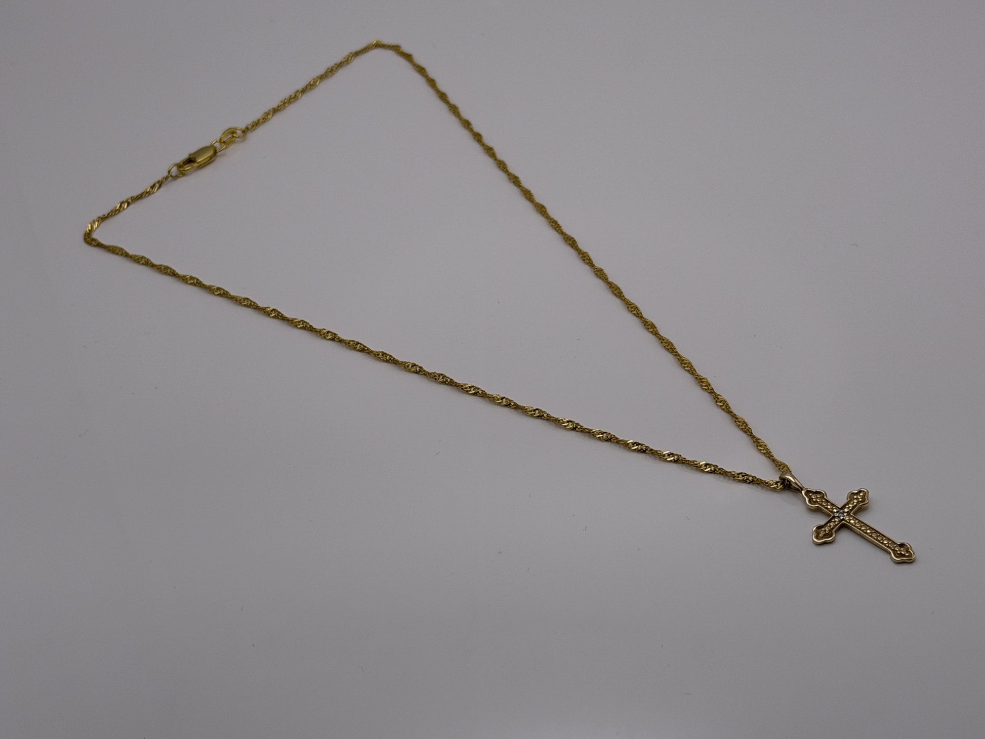 10k Yellow Gold Vintage Diamond Christian Cross Necklace Compliment GF18k chain